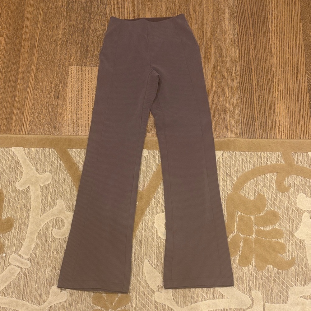 Women’s Lululemon Athletica Brown Ribbed Flare Pants